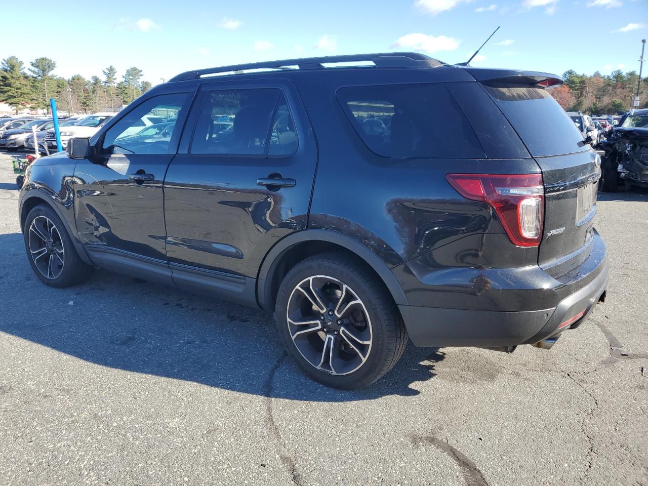 2015 Ford Explorer VIN 1FM5K8GT8FGB86395 Copart auction photo, side / minor dent/scratches damage thumbnail 2