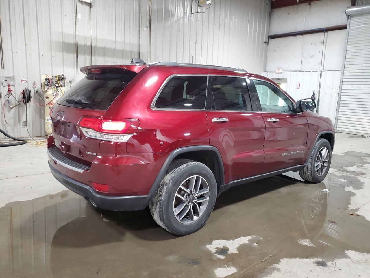 2020 Jeep Grand Cherokee VIN 1C4RJEBG4LC295246 Copart auction photo, front end damage thumbnail 3