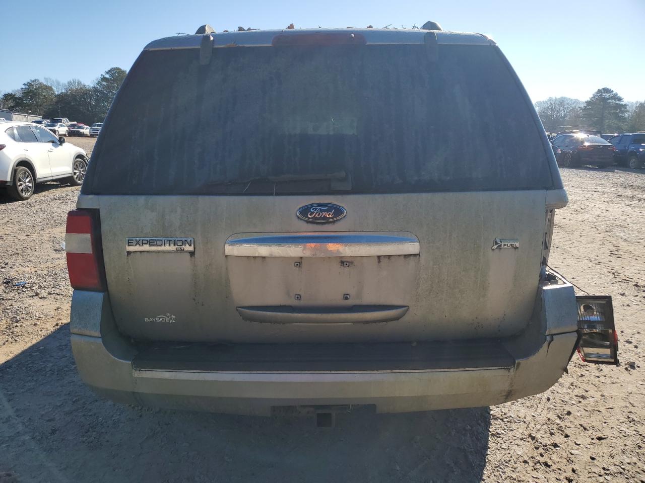 2009 Ford Expedition VIN 1FMFU16539LA10231 Copart auction photo, minor dent/scratches damage thumbnail 6
