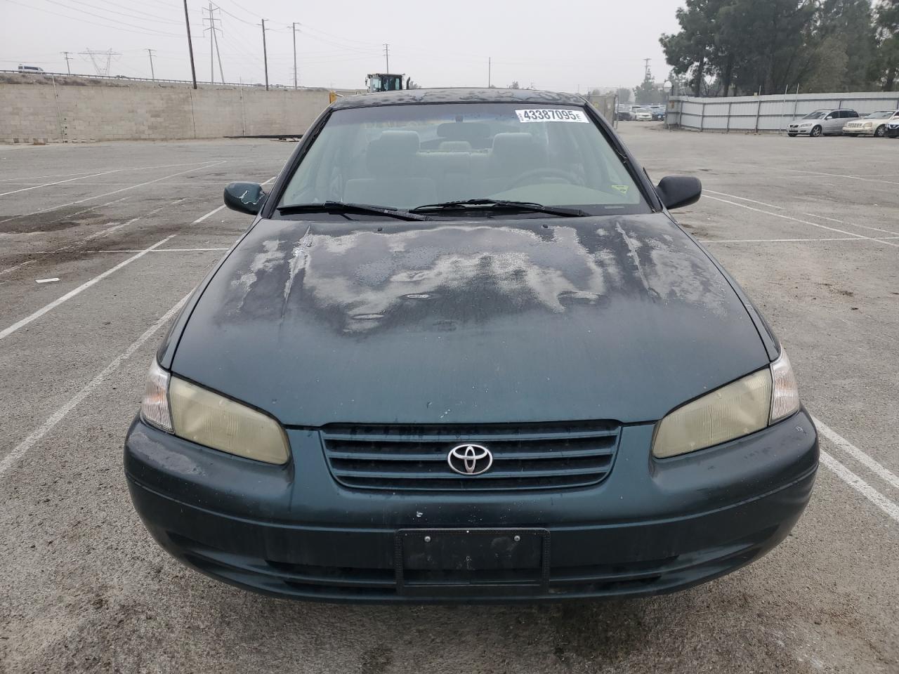 1997 Toyota Camry VIN JT2BG22K4V0098898 Copart auction photo, rear end damage thumbnail 5