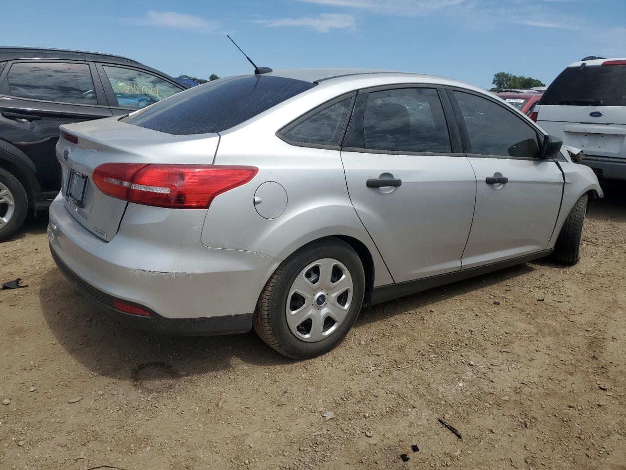 2016 Ford Focus VIN 1FADP3E25GL377527 Copart auction photo, front end / rear end damage thumbnail 3