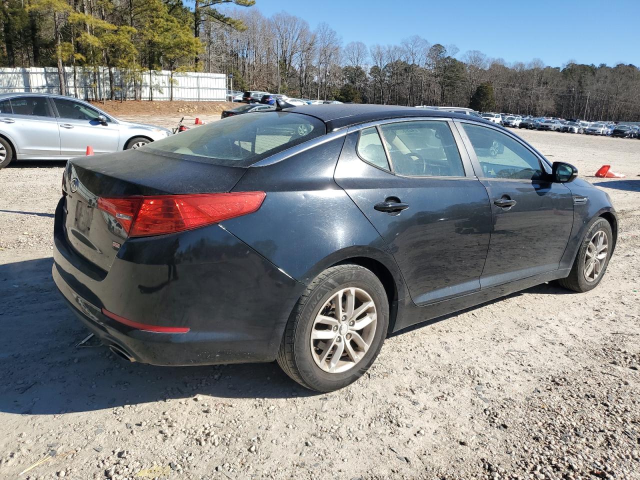 2011 KIA Optima VIN KNAGM4A74B5187879 Copart auction photo, minor dent/scratches damage thumbnail 3