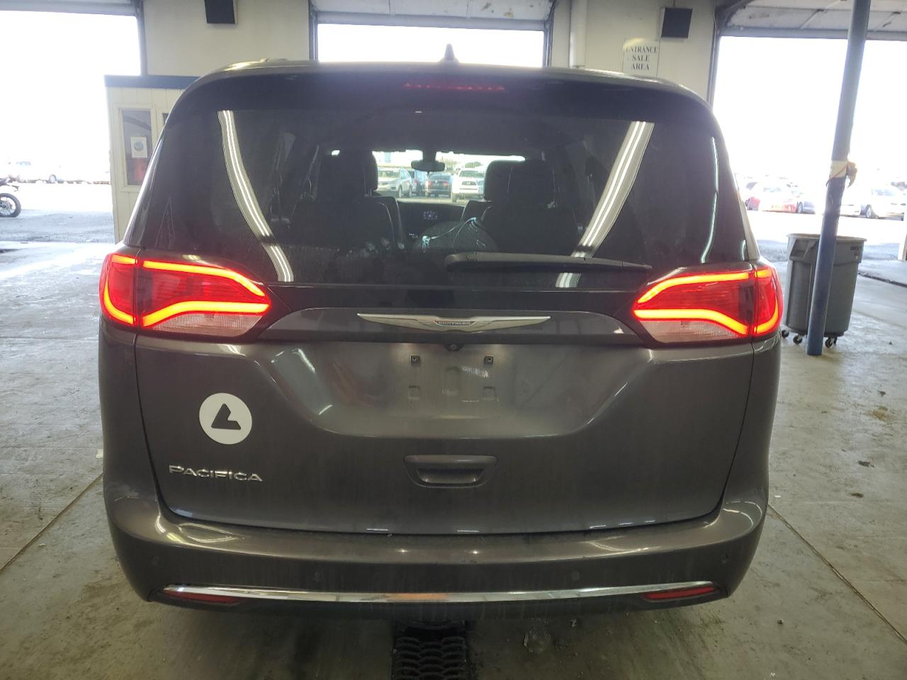2017 Chrysler Pacifica VIN 2C4RC1BG7HR642473 Copart auction photo, front end damage thumbnail 6