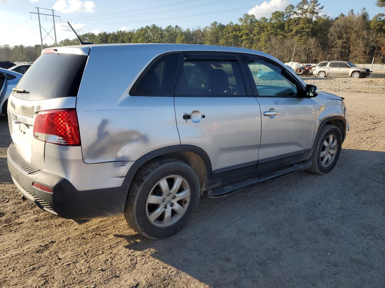 2013 KIA Sorento VIN 5XYKT3A11DG407639 Copart auction photo, all over damage thumbnail 3