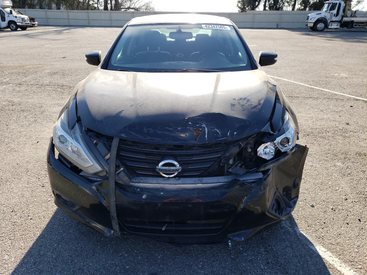 2017 Nissan Altima VIN 1N4AL3AP5HC250603 Copart auction photo, front end damage thumbnail 5