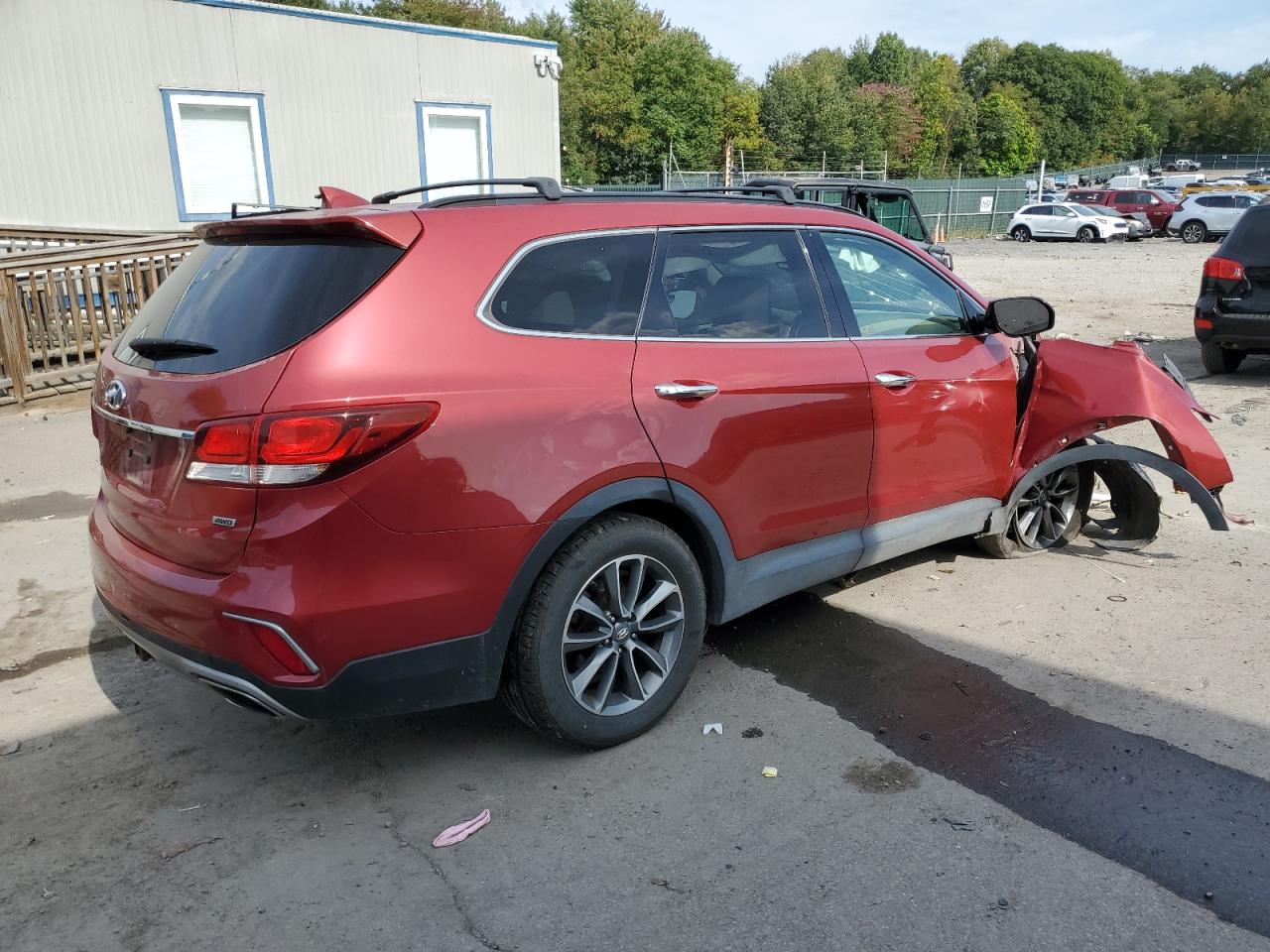 2017 Hyundai Santa Fe VIN KM8SMDHF5HU176488 Copart auction photo, front end / side damage thumbnail 3