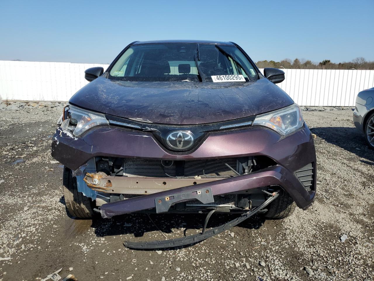 2018 Toyota RAV 4 VIN 2T3BFREV7JW712938 Copart auction photo, front end / minor dent/scratches damage thumbnail 5