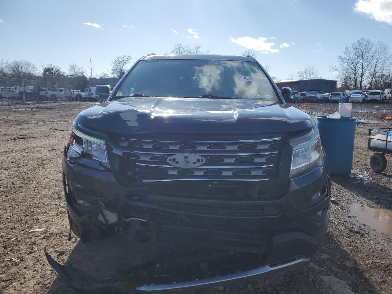 2017 Ford Explorer VIN 1FM5K8D84HGC43825 Copart auction photo, front end / side damage thumbnail 5