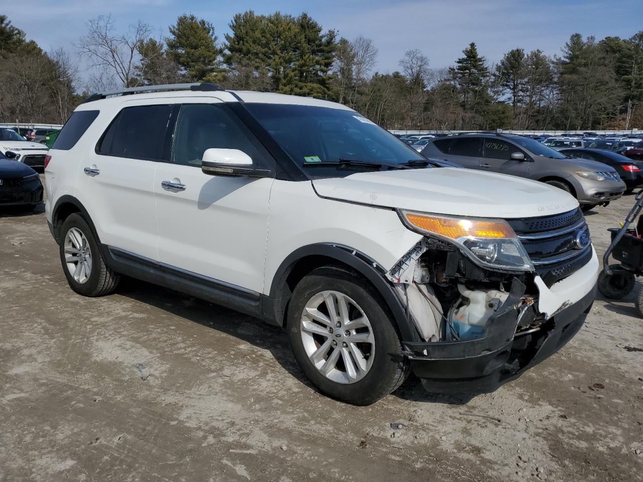 2012 Ford Explorer VIN 1FMHK8D88CGA30088 Copart auction photo, front end / minor dent/scratches damage thumbnail 4