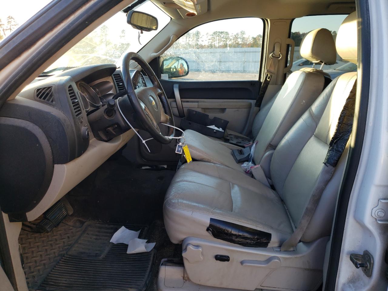 2011 Chevrolet Silverado VIN 3GCPKSE35BG328102 Copart auction photo, front end damage thumbnail 7