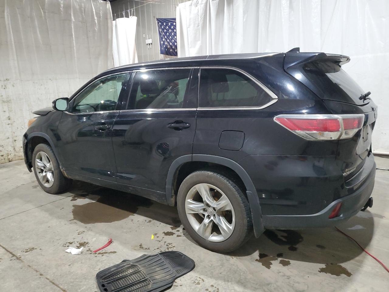 2015 Toyota Highlander VIN 5TDDKRFH4FS133833 Copart auction photo, front end / side damage thumbnail 2