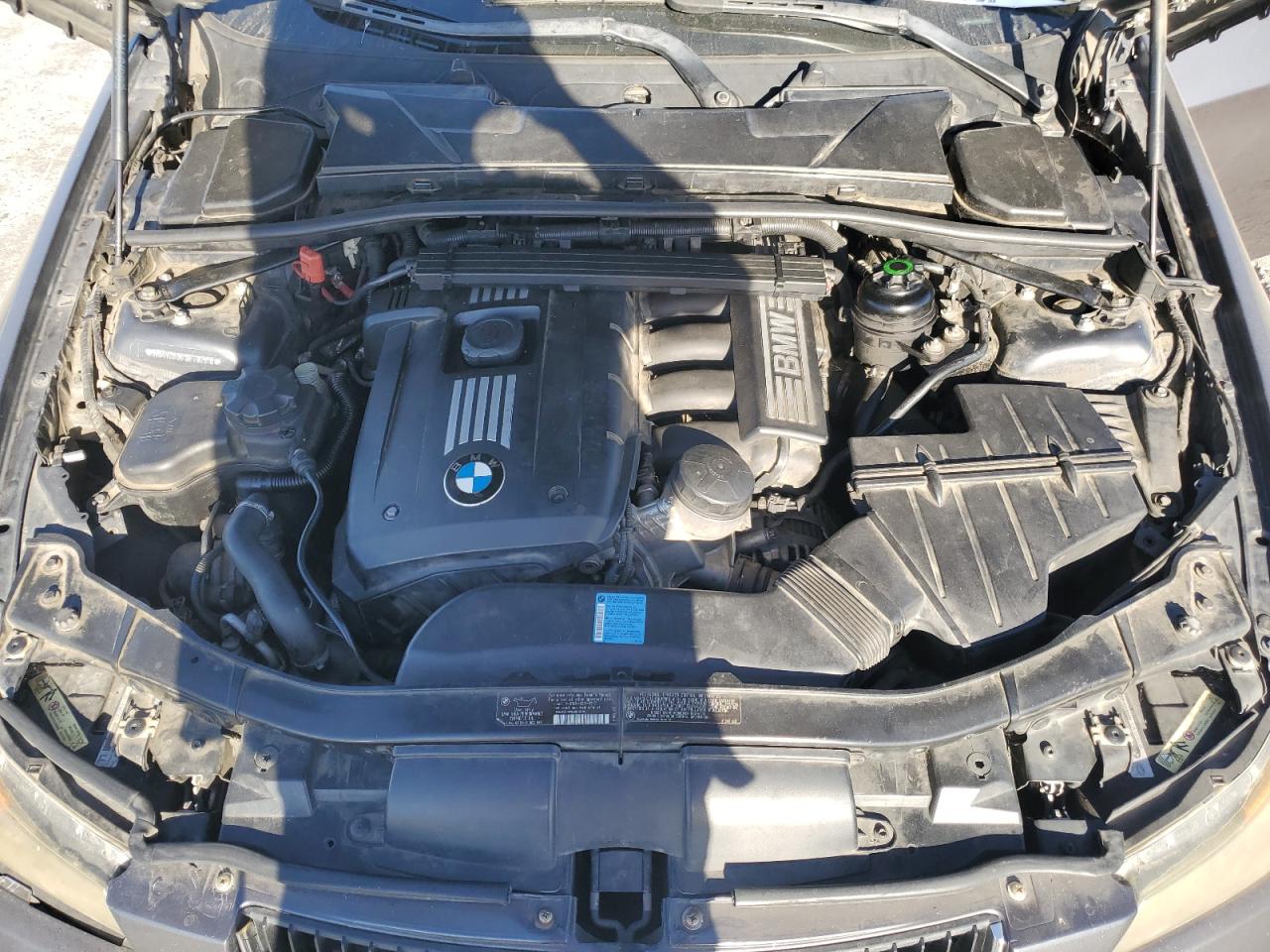 2008 BMW 3er VIN WBAVC53518FZ82919 Copart auction photo, mechanical / front end damage thumbnail 11