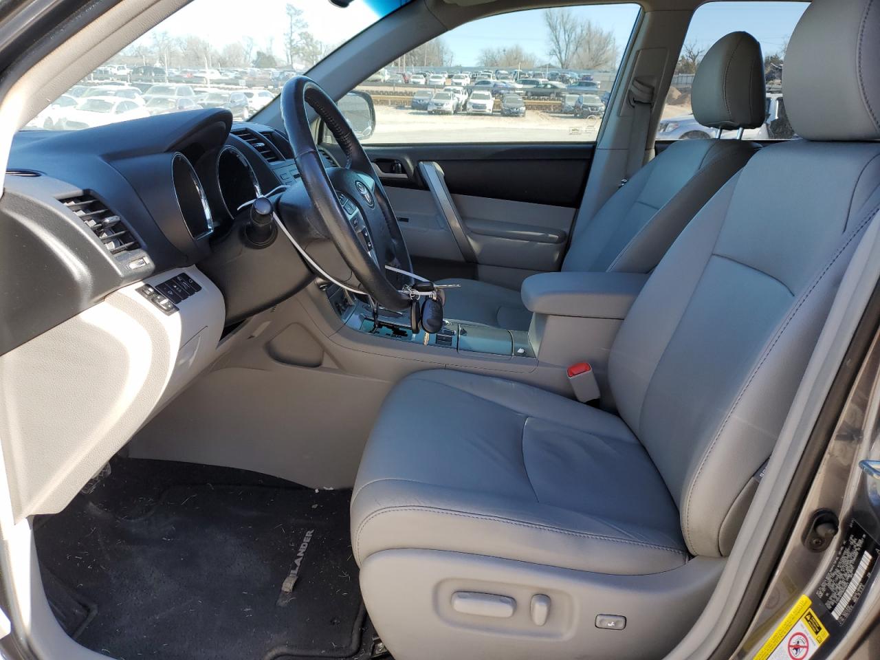 2011 Toyota Highlander VIN 5TDZK3EH7BS049374 Copart auction photo, hail / minor dent/scratches damage thumbnail 7