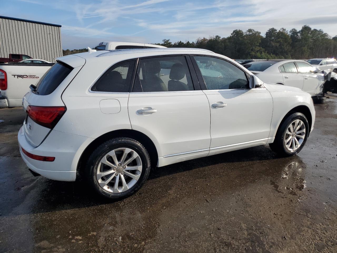 2017 Audi Q5 VIN WA1C2AFP3HA006814 Copart auction photo, side damage thumbnail 3
