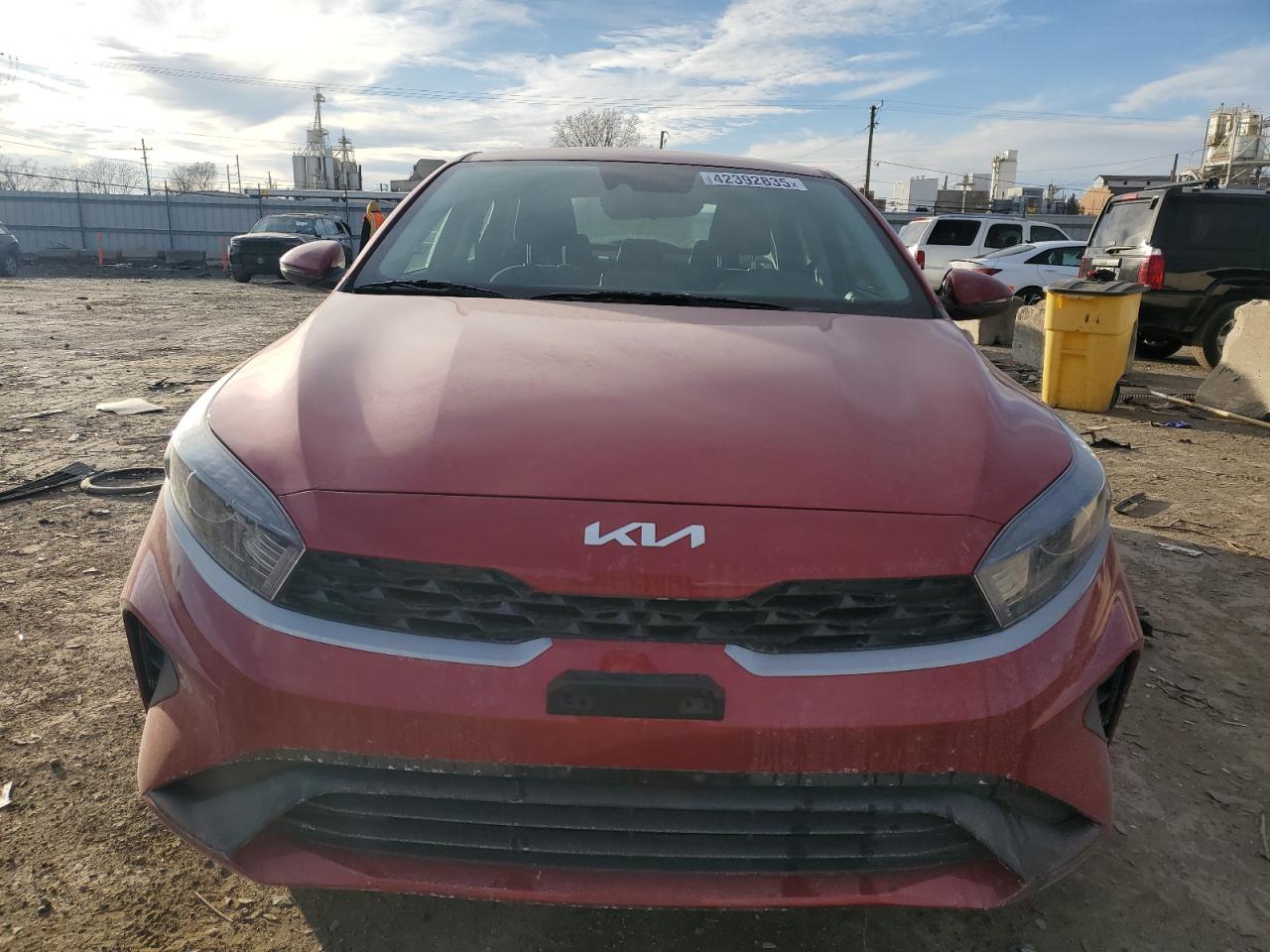 2024 KIA Forte VIN 3KPF24AD4RE698758 Copart auction photo, side / rear end damage thumbnail 5