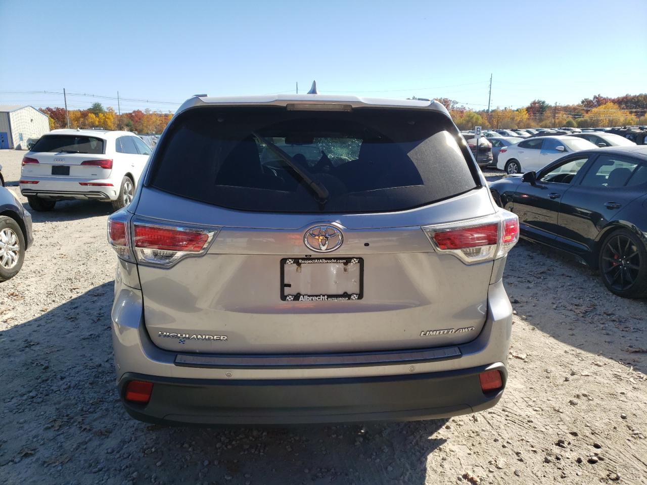2015 Toyota Highlander VIN 5TDDKRFH1FS108078 Copart auction photo, front end / minor dent/scratches damage thumbnail 6