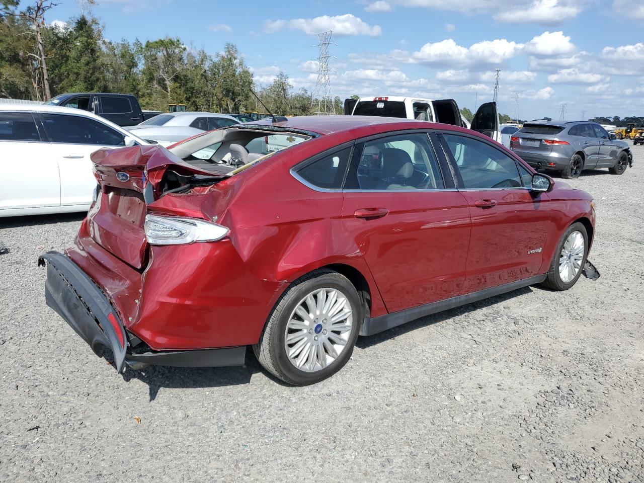 2016 Ford Fusion VIN 3FA6P0UUXGR115613 Copart auction photo, rear end / front end damage thumbnail 3