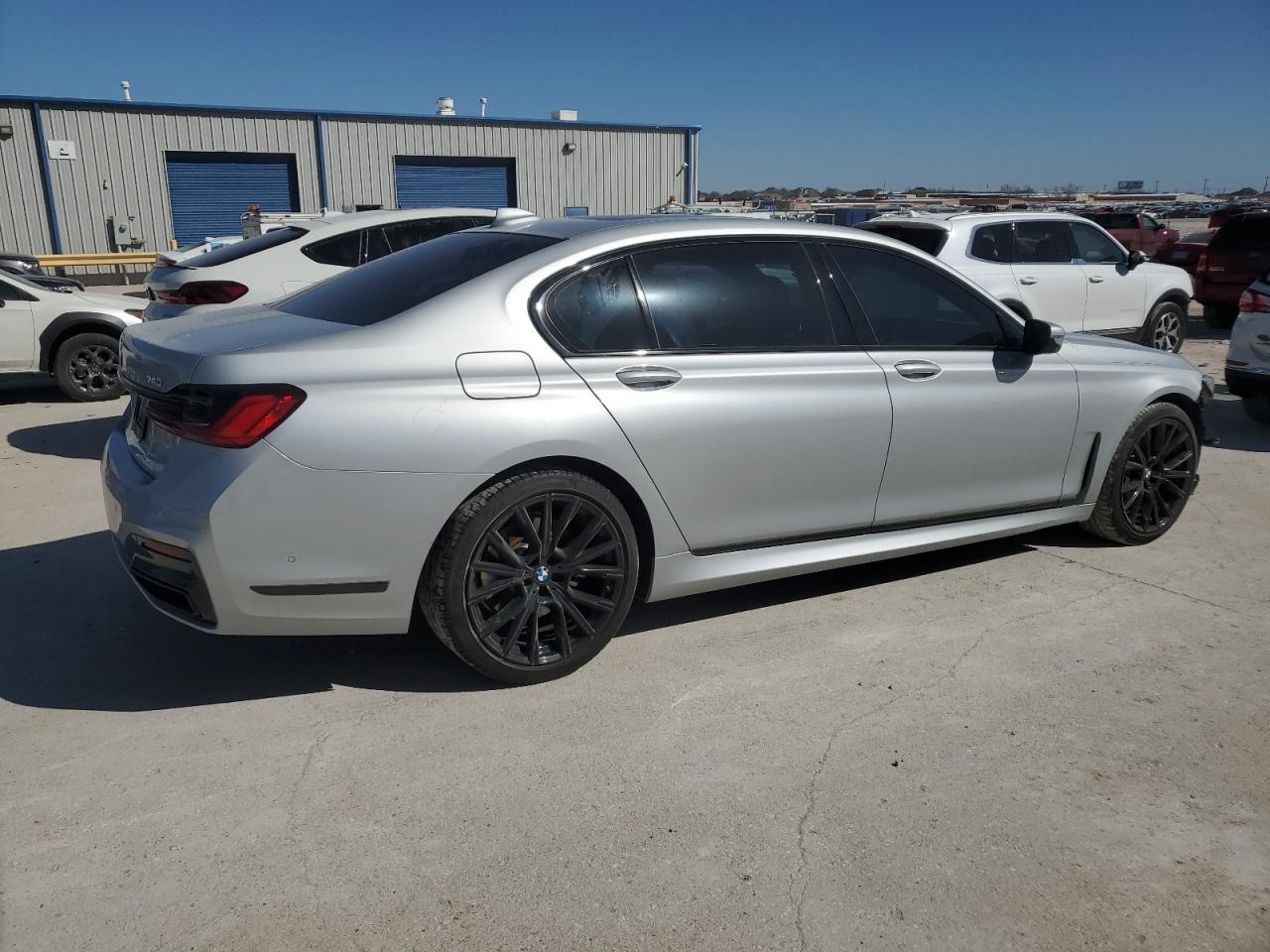 2020 BMW 7er VIN WBA7T2C01LGF96888 Copart auction photo, front end / minor dent/scratches damage thumbnail 3