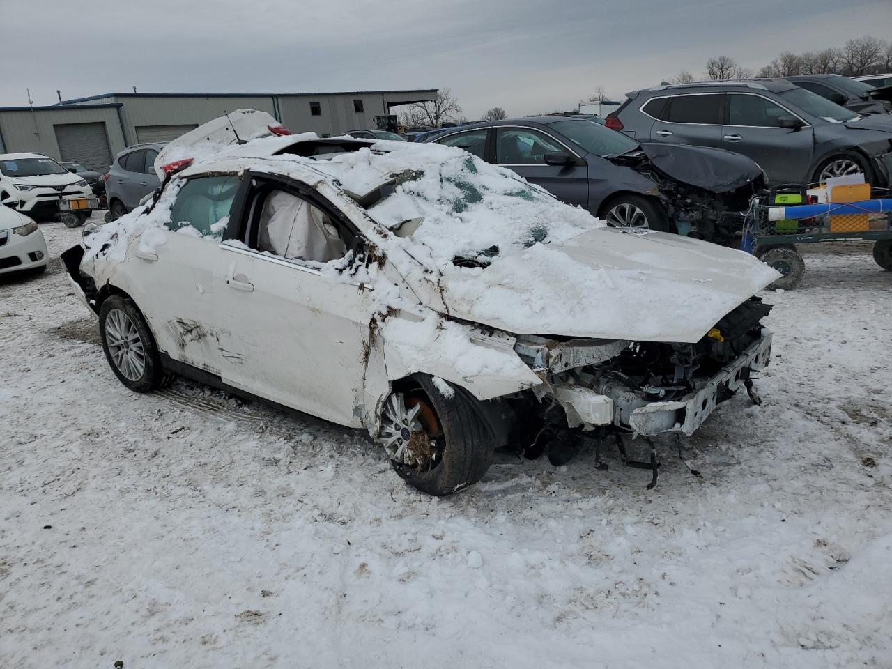2018 Ford Focus VIN 1FADP3J21JL233177 Copart auction photo, rollover / mechanical damage thumbnail 4