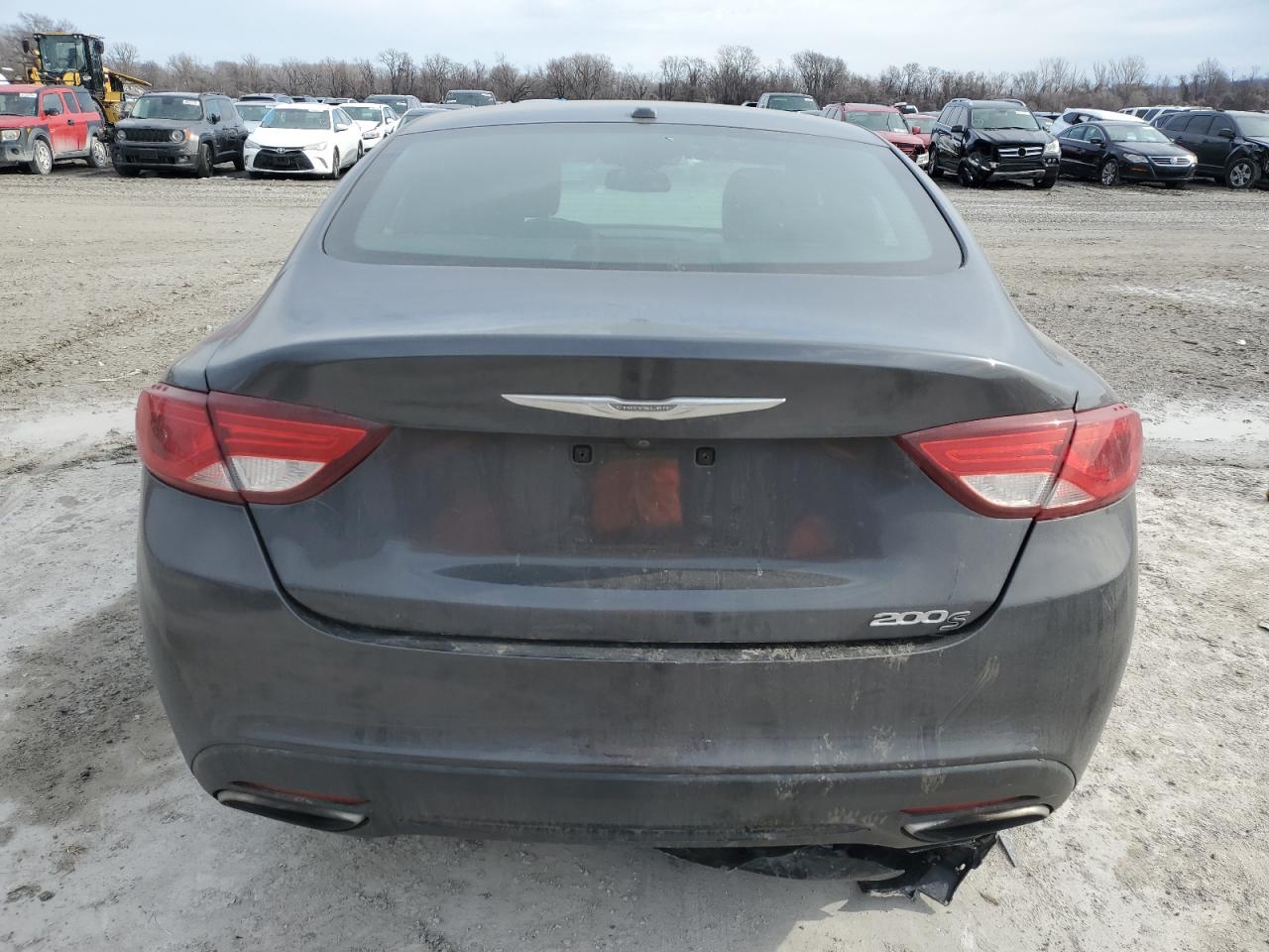 2015 Chrysler 200 VIN 1C3CCCBB4FN555991 Copart auction photo, front end / side damage thumbnail 6