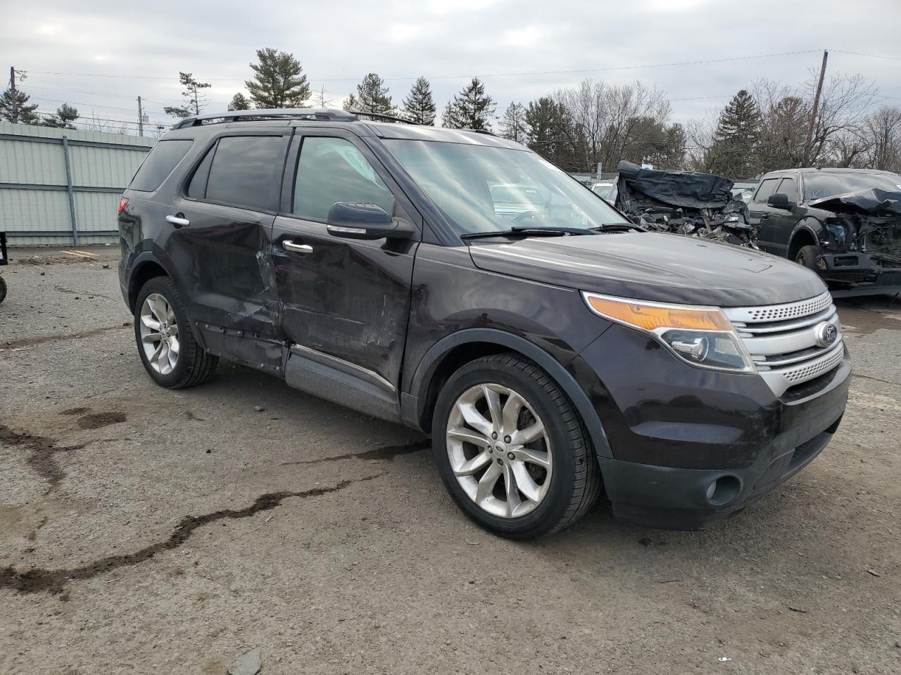2014 Ford Explorer VIN 1FM5K8D85EGA95762 Copart auction photo, side damage thumbnail 4