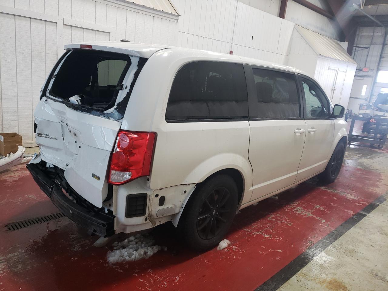 2019 Dodge Caravan VIN 2C4RDGBG0KR770495 Copart auction photo, rear end damage thumbnail 3