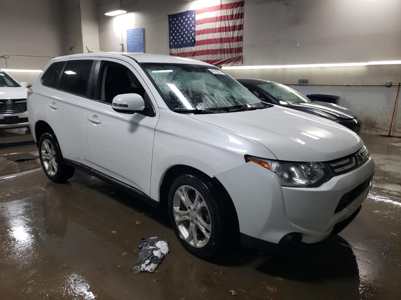 2014 Mitsubishi Outlander VIN JA4AZ3A35EZ012369 Copart auction photo, side / rear end damage thumbnail 4