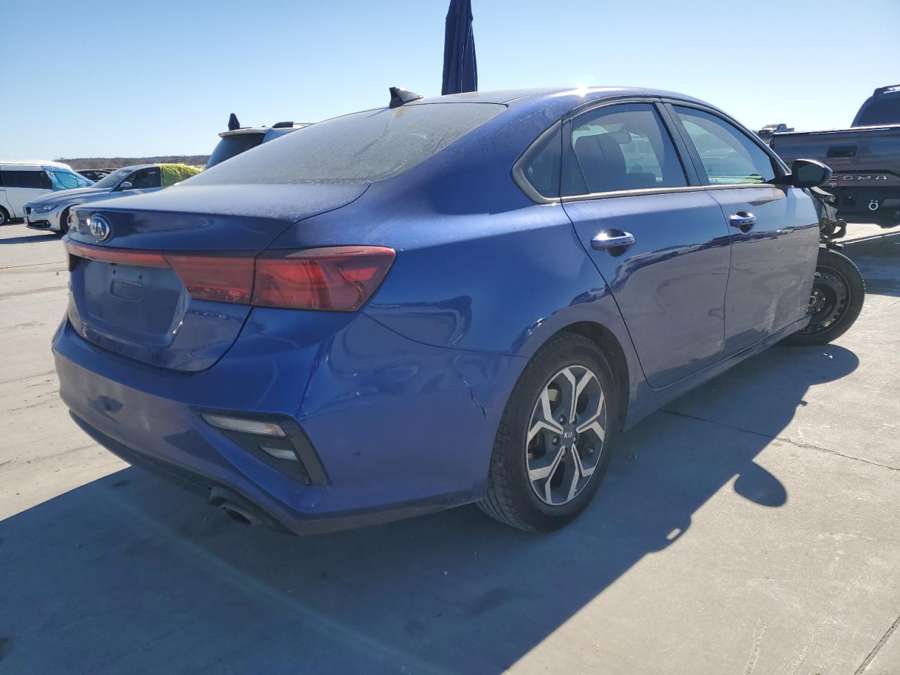 2019 KIA Forte VIN 3KPF24AD6KE010197 Copart auction photo, front end damage thumbnail 3