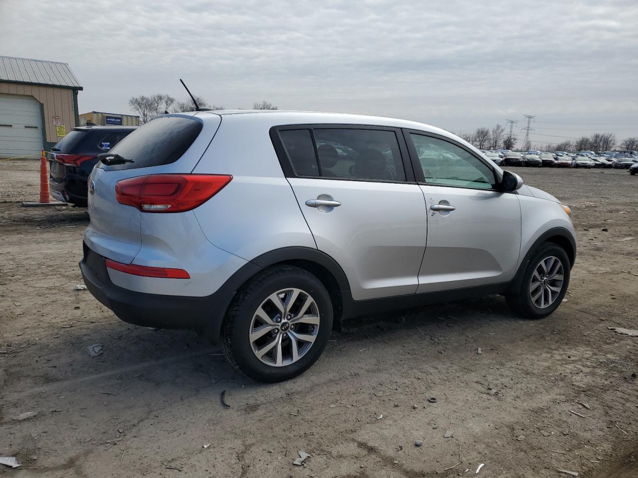 2014 KIA Sportage VIN KNDPB3AC0E7579850 Copart auction photo, front end damage thumbnail 3