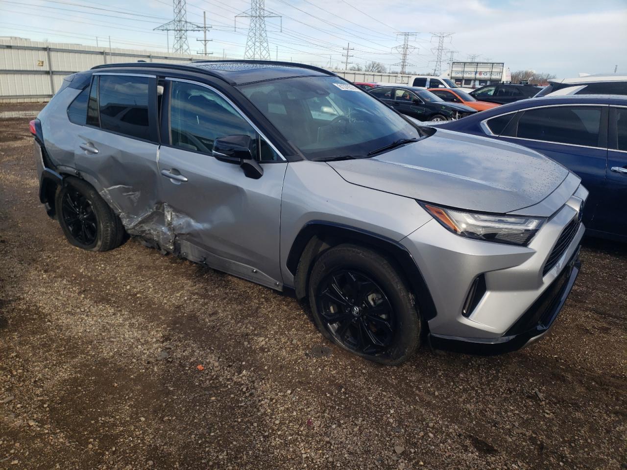 2022 Toyota RAV 4 VIN 2T3E6RFV6NW035429 Copart auction photo, side / rear end damage thumbnail 4