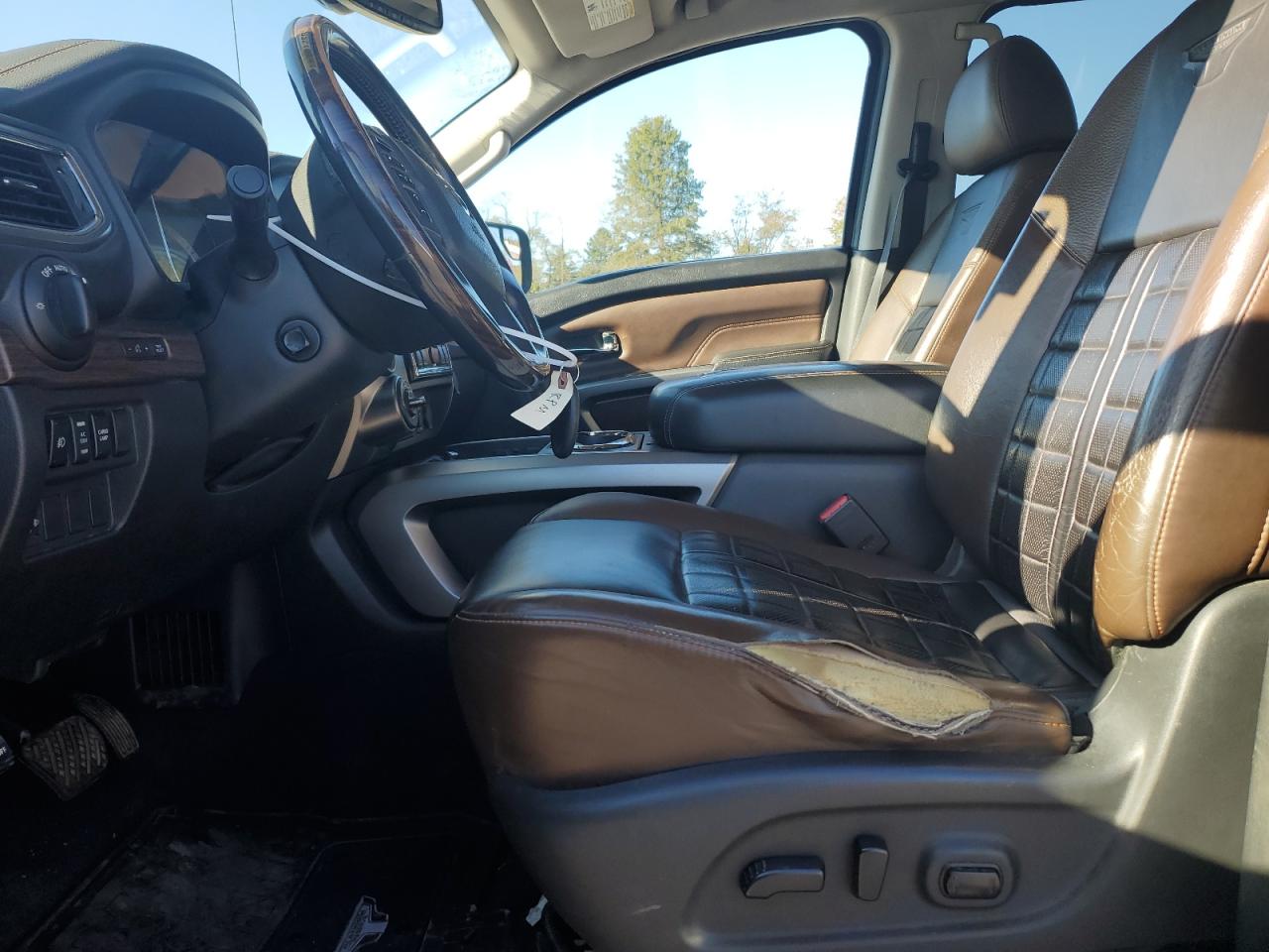 2017 Nissan Titan VIN 1N6AA1E59HN525646 Copart auction photo, normal wear damage thumbnail 7