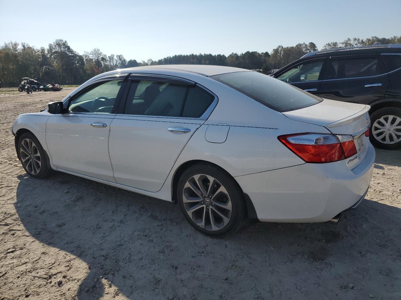 2015 Honda Accord VIN 1HGCR2F50FA120581 Copart auction photo, front end damage thumbnail 2