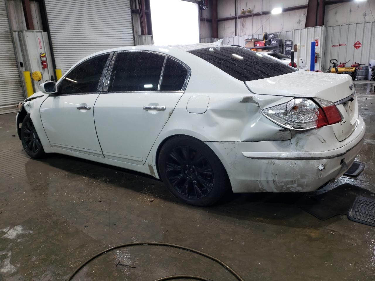 2010 Hyundai Genesis VIN KMHGC4DE6AU075830 Copart auction photo, front end / rear end damage thumbnail 2
