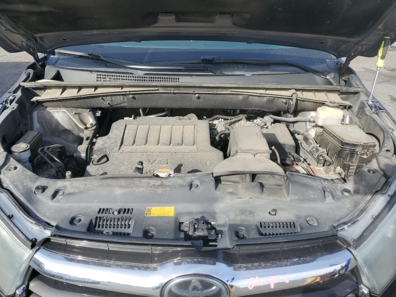 2015 Toyota Highlander VIN 5TDDKRFH5FS187271 Copart auction photo, rear end damage thumbnail 12