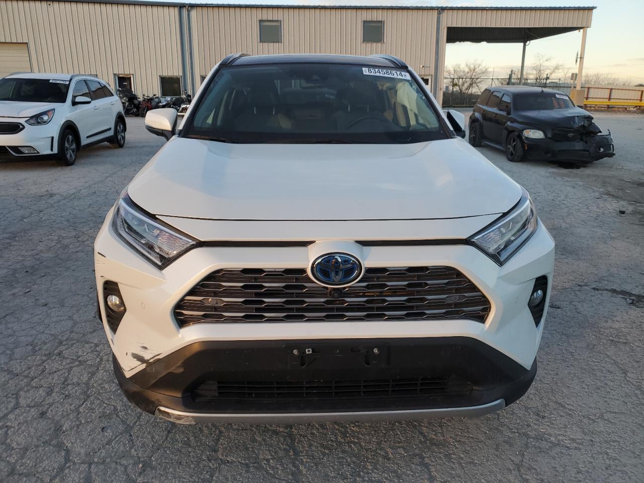 2021 Toyota RAV 4 VIN 4T3D6RFVXMU031555 Copart auction photo, side / mechanical damage thumbnail 5