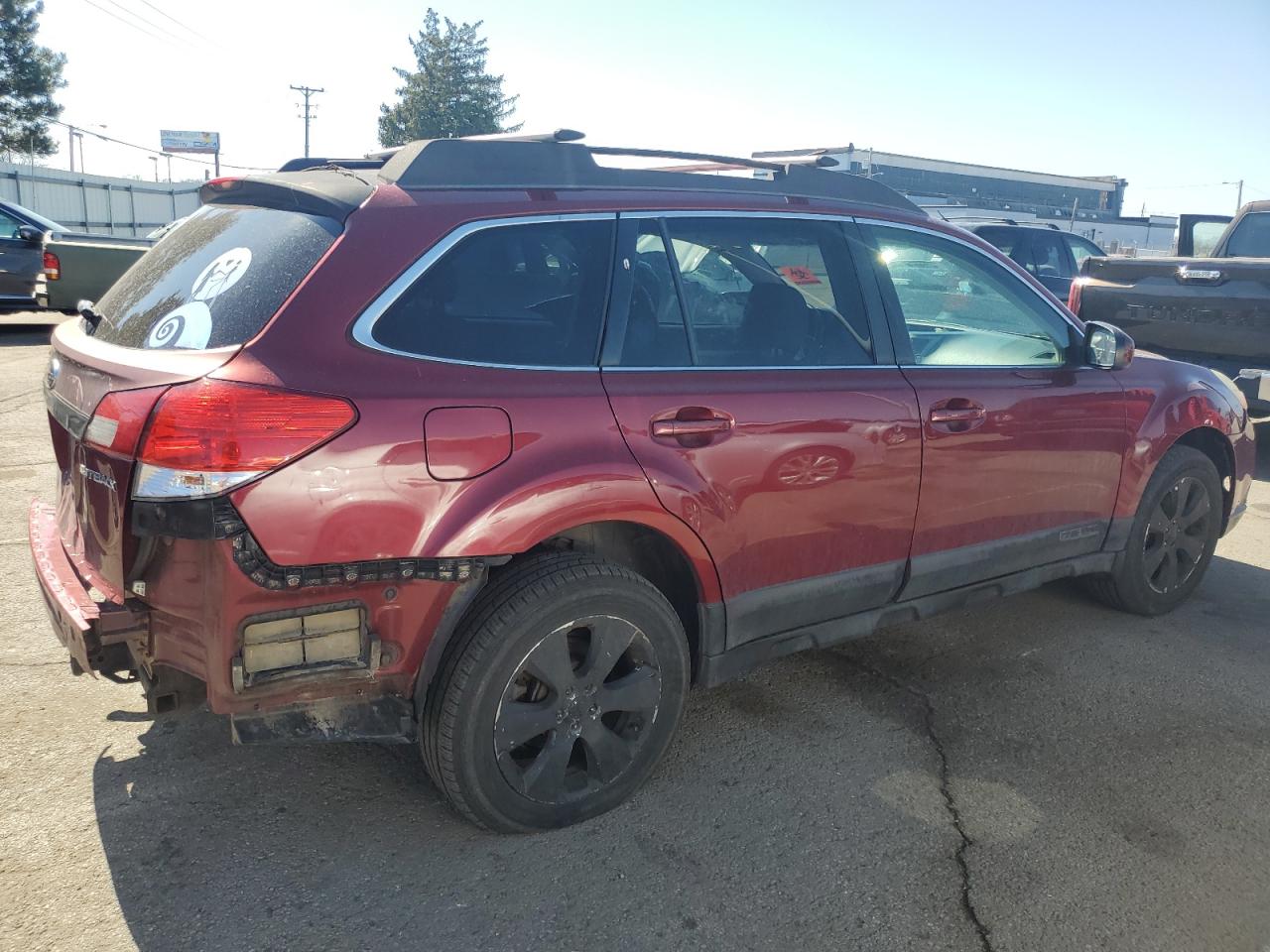 2011 Subaru Outback VIN 4S4BRCGC2B3333829 Copart auction photo, rear end / front end damage thumbnail 3