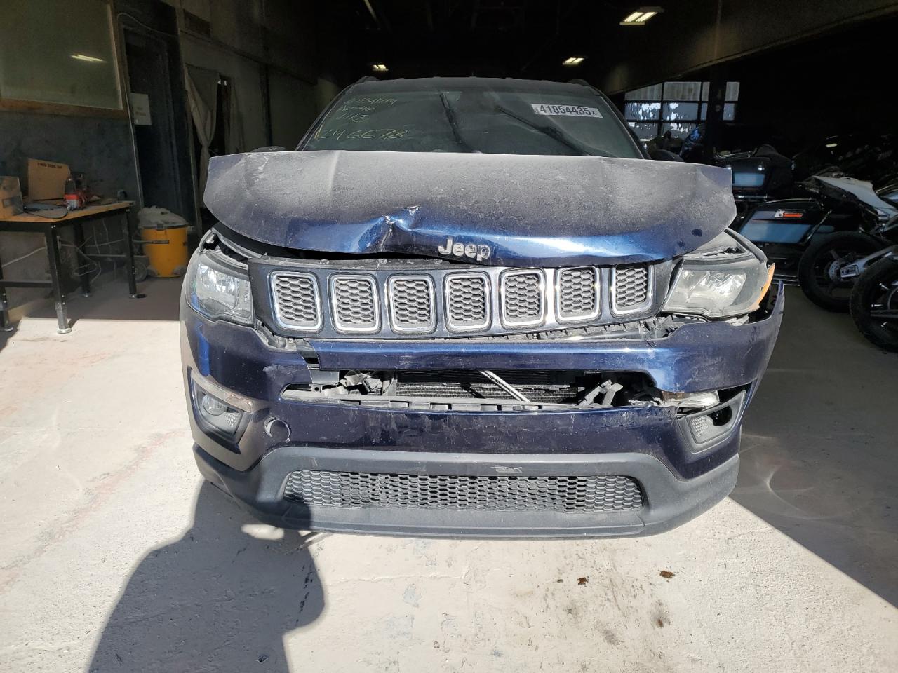 2018 Jeep Compass VIN 3C4NJDBBXJT246678 Copart auction photo, front end / minor dent/scratches damage thumbnail 5
