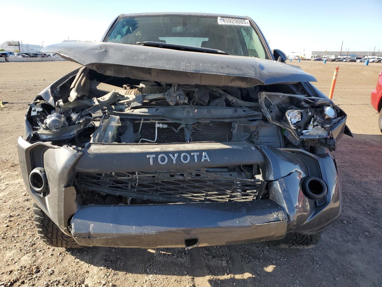 2018 Toyota 4Runner VIN JTEBU5JR5J5586749 Copart auction photo, front end damage thumbnail 5