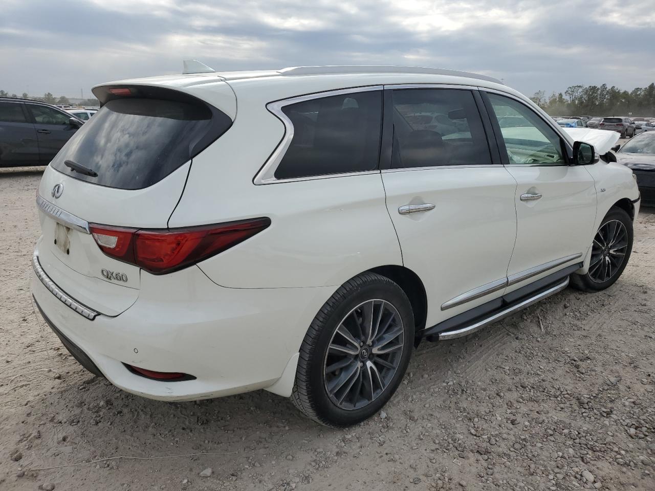 2017 Infiniti QX60 VIN 5N1DL0MN7HC560098 Copart auction photo, front end damage thumbnail 3