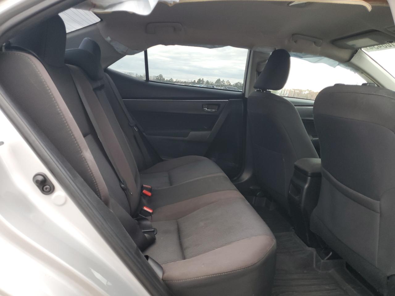 2018 Toyota Corolla VIN 5YFBURHE7JP781303 Copart auction photo, front end / minor dent/scratches damage thumbnail 10