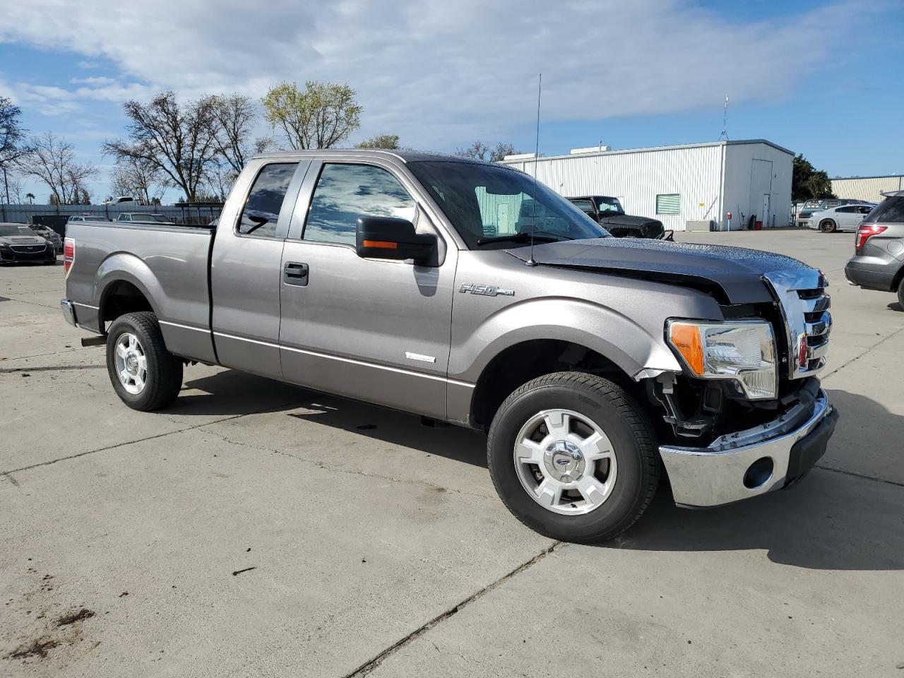 2012 Ford F-150 VIN 1FTFX1CT7CFC36213 Copart auction photo, front end damage thumbnail 4