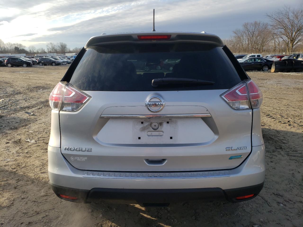 2014 Nissan Rogue VIN 5N1AT2MV2EC811765 Copart auction photo, side / front end damage thumbnail 6