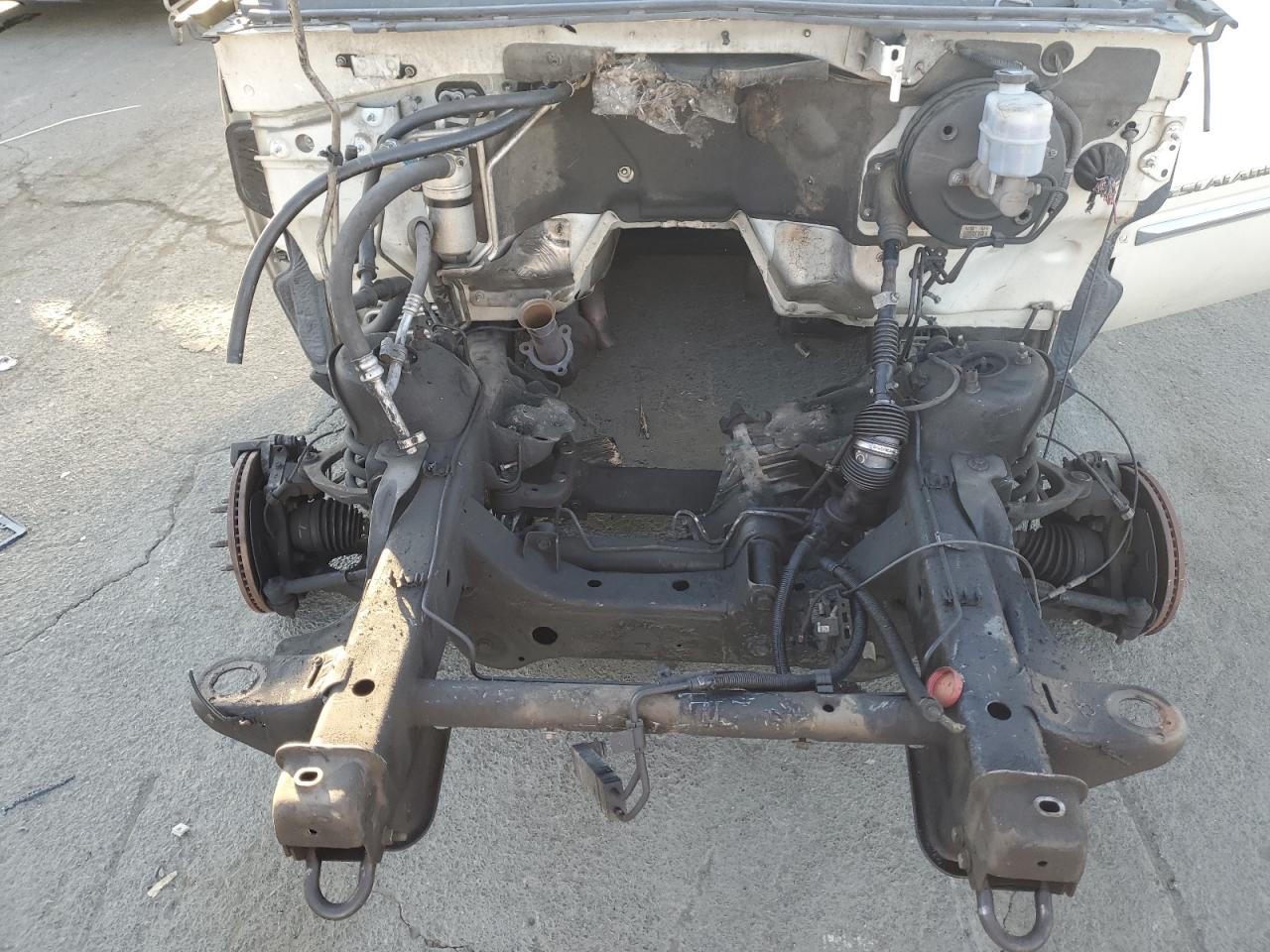 2009 Cadillac Escalade VIN 1GYFK26279R228427 Copart auction photo, vandalism / stripped damage thumbnail 12