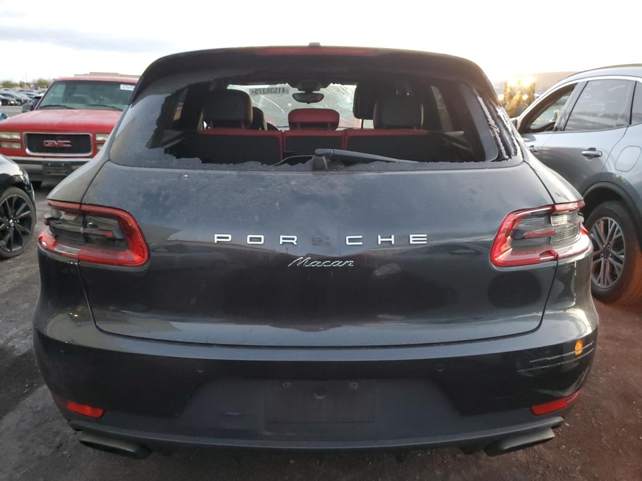 2017 Porsche Macan VIN WP1AA2A58HLB06843 Copart auction photo, vandalism / mechanical damage thumbnail 6