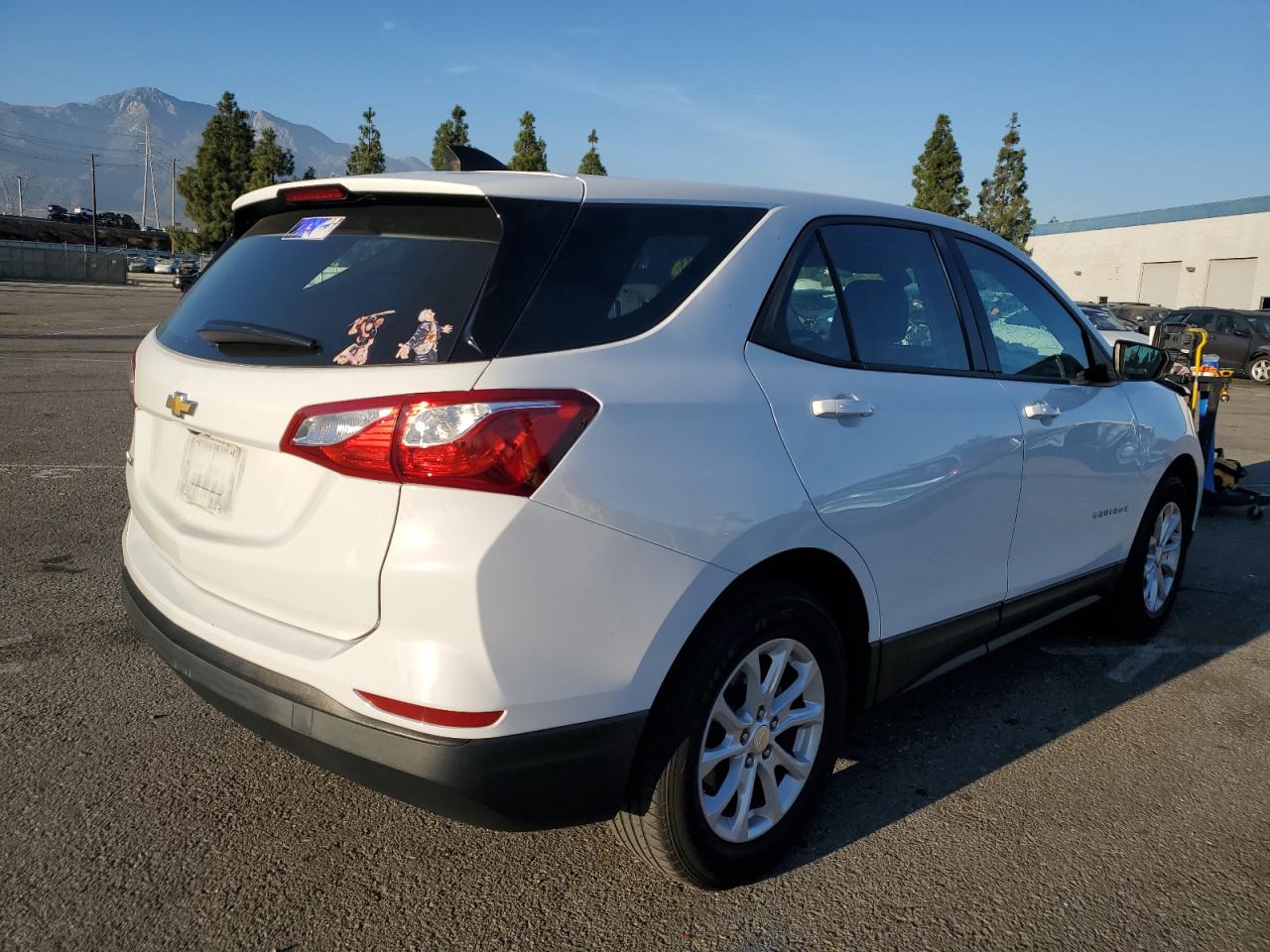 2019 Chevrolet Equinox VIN 3GNAXHEV3KS563226 Copart auction photo, front end damage thumbnail 3