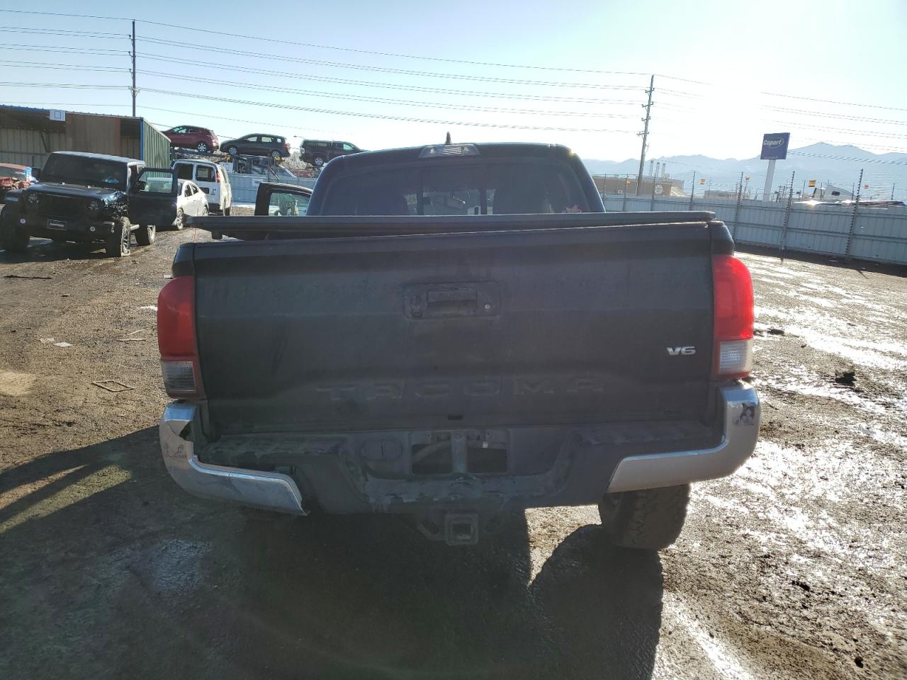 2016 Toyota Tacoma VIN 5TFCZ5AN3GX027558 Copart auction photo, front end / side damage thumbnail 6