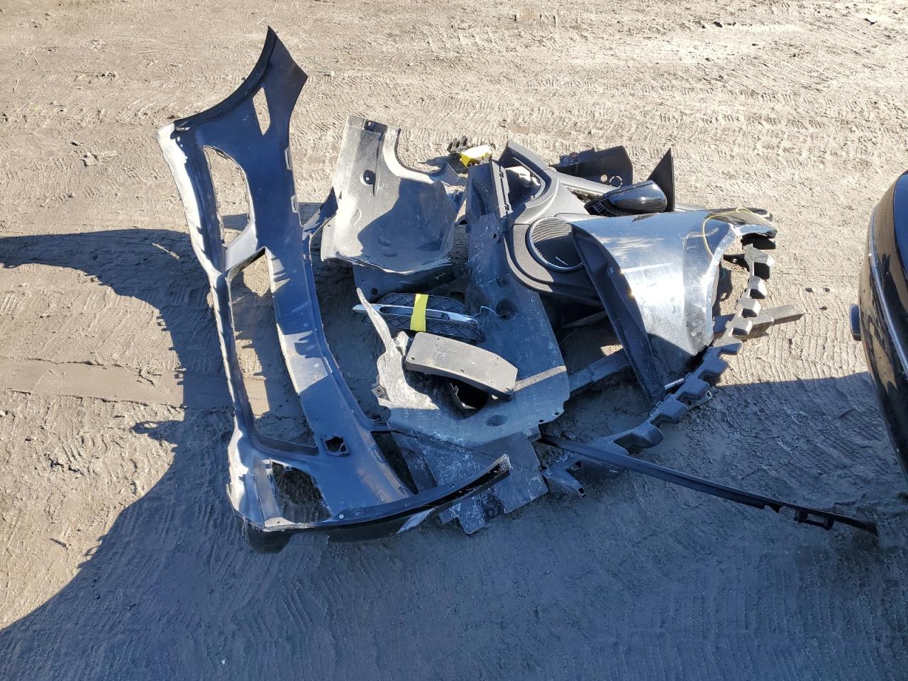 2012 Mercedes-Benz C-klasse VIN WDDGF8BB3CR232477 Copart auction photo, front end damage thumbnail 12