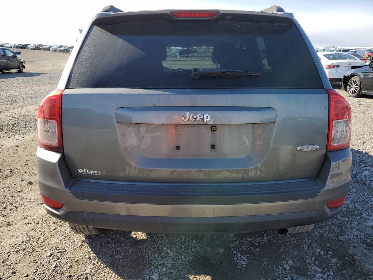 2011 Jeep Compass VIN 1J4NT1FB5BD290818 Copart auction photo, front end / rear end damage thumbnail 6