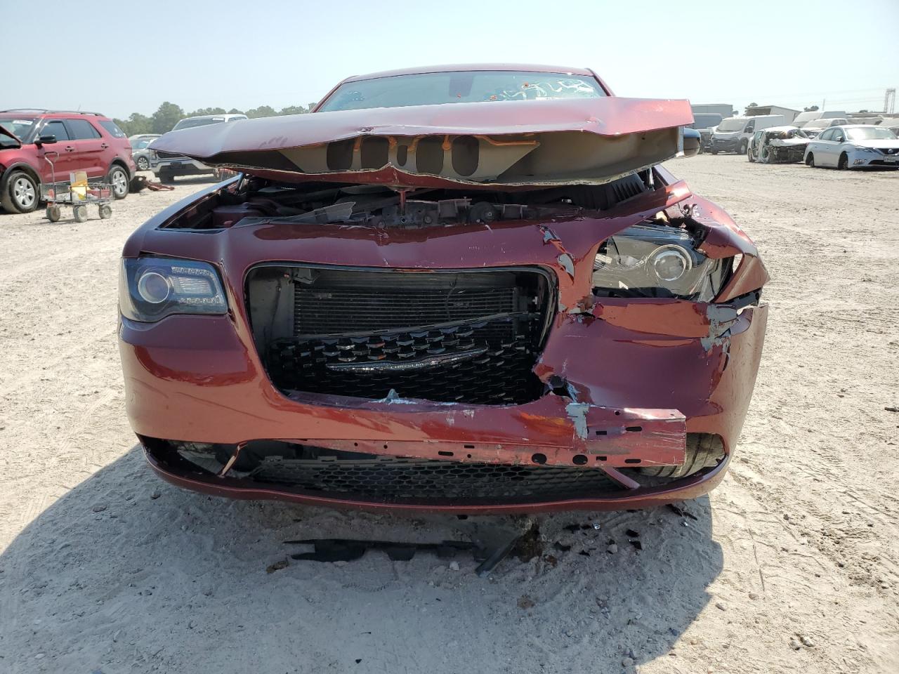 2019 Chrysler 300 VIN 2C3CCAAG5KH614406 Copart auction photo, front end damage thumbnail 5