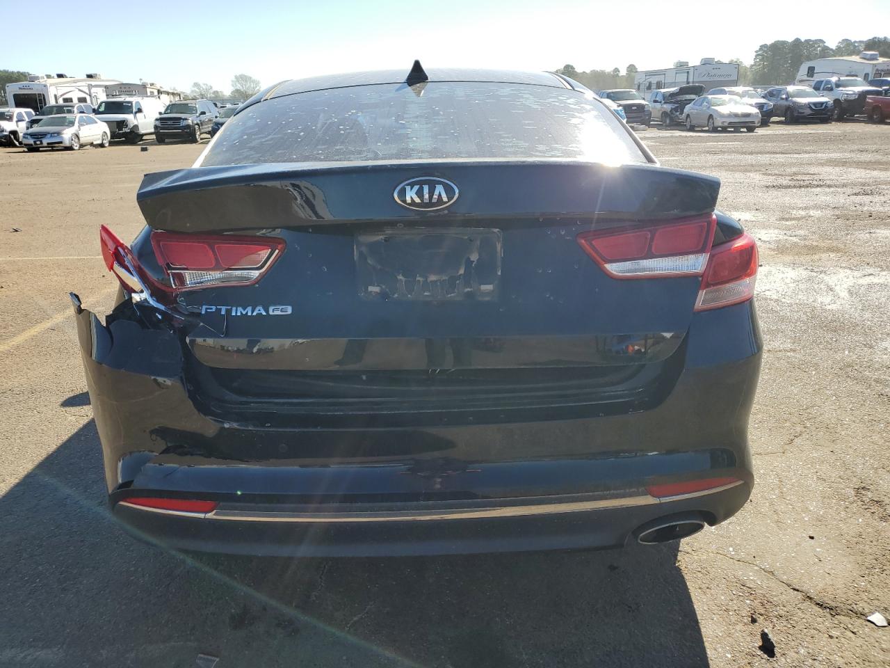 2016 KIA Optima VIN 5XXGT4L38GG117806 Copart auction photo, rear end / minor dent/scratches damage thumbnail 6